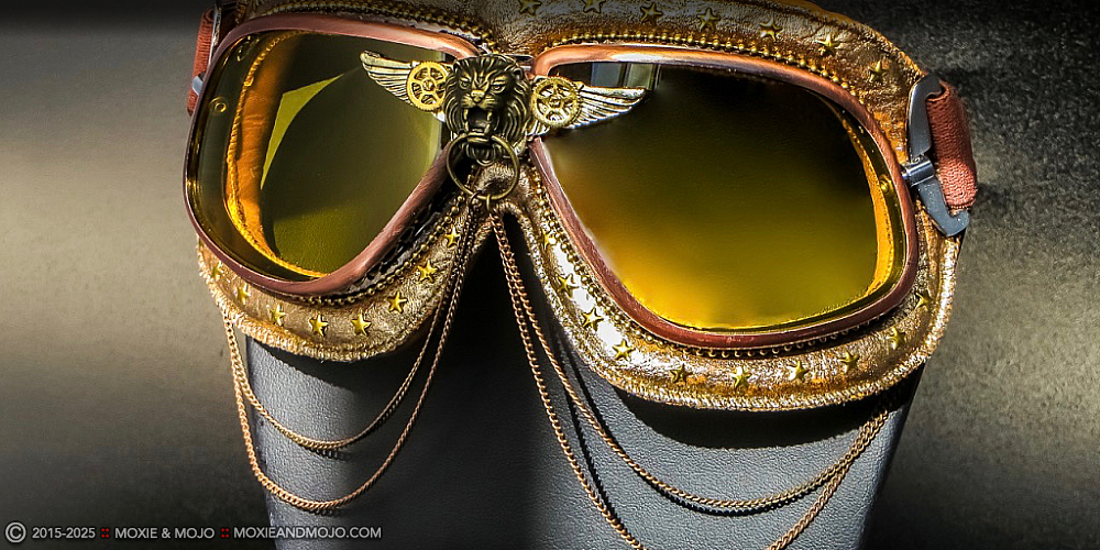 Moxie & Mojo  :: The Aviator