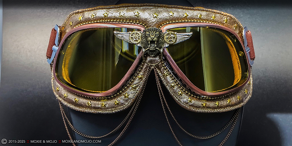 Moxie & Mojo  :: The Aviator