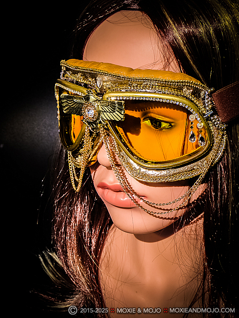 Moxie and Mojo Golden Child Goggles