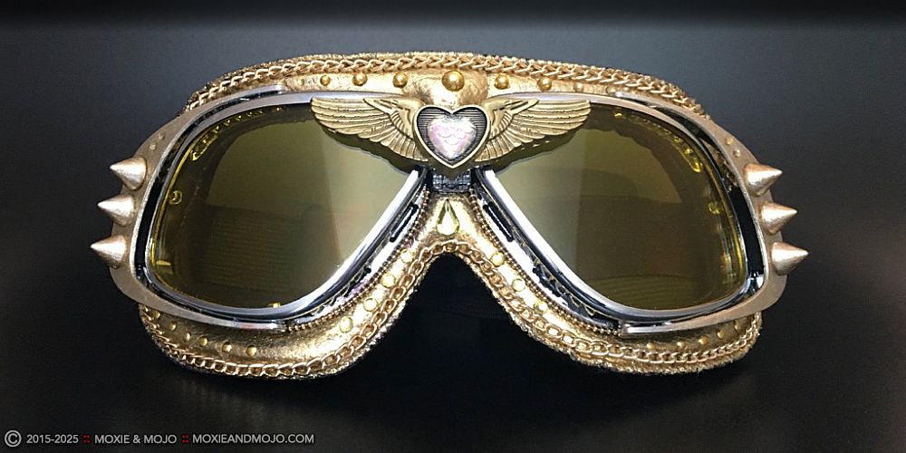 Moxie & Mojo  :: Gold As It Gets