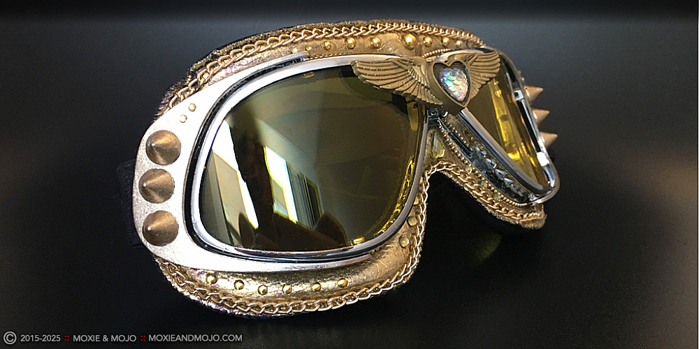 Moxie & Mojo  :: Gold As It Gets