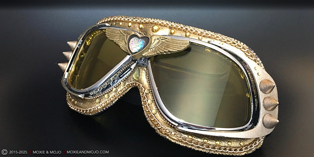Moxie & Mojo  :: Gold As It Gets