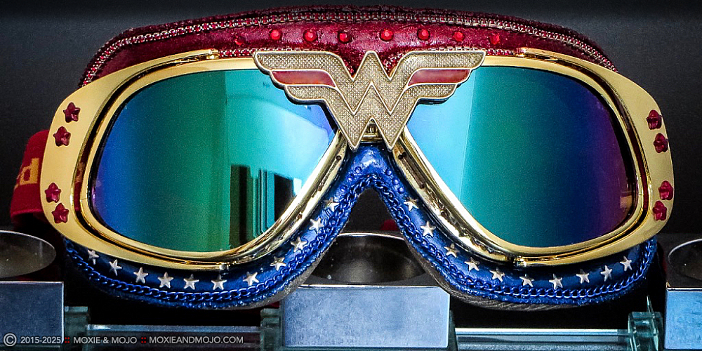 Moxie & Mojo  :: Wonder Woman - Classic