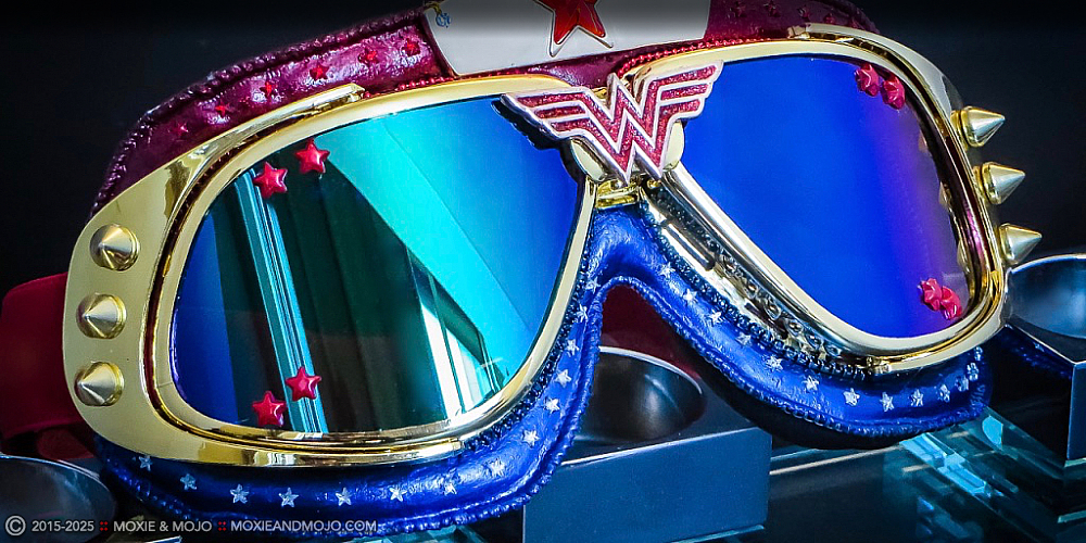 Moxie & Mojo  :: Wonder Woman - Tiara