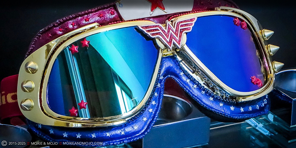Moxie & Mojo  :: Wonder Woman - Tiara