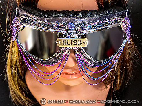 Moxie and Mojo Bliss 2017 Goggles