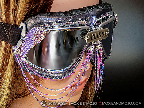 Moxie and Mojo Bliss 2017 Goggles