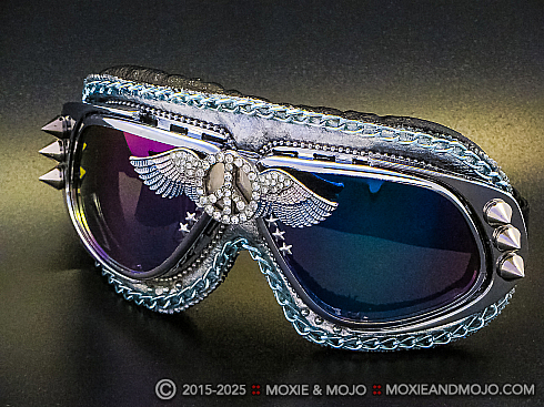 Moxie and Mojo Peace Keeper Worldwide Goggles