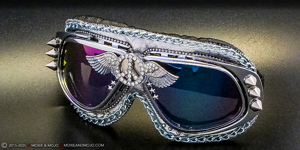 Moxie & Mojo  :: Peace Keeper Worldwide