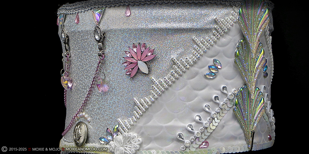 Moxie & Mojo  :: Mermaid Dreams