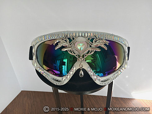 Moxie and Mojo Snow Bunny Goggles