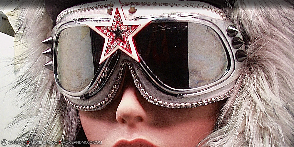 Moxie & Mojo  :: Star F*kr