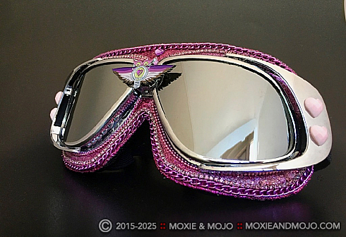 Moxie and Mojo Turn On Your Love Light Goggles