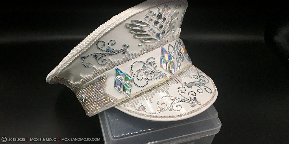 Moxie & Mojo  :: Shimmer