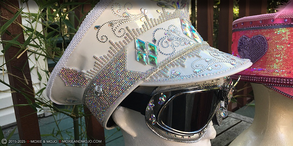 Moxie & Mojo  :: Shimmer