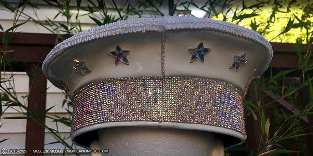Moxie & Mojo  :: Shimmer