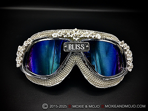 Moxie and Mojo White Roses - Playa Bride Goggles