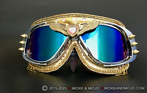 Moxie and Mojo Your Love is Gold Goggles