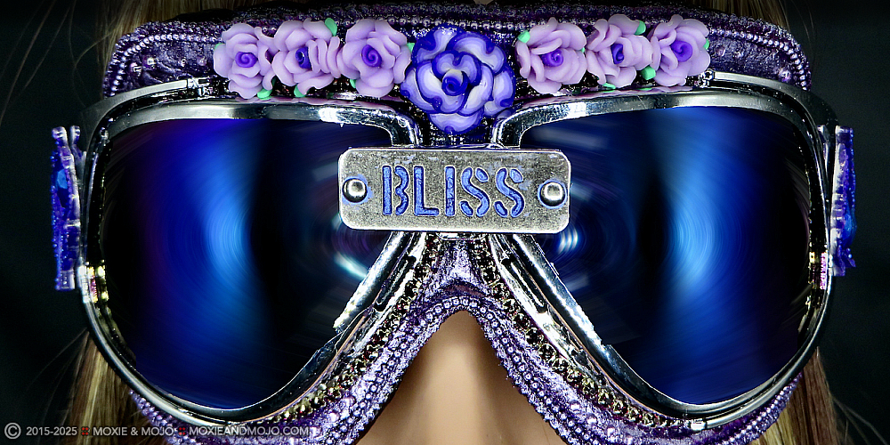 Moxie & Mojo  :: Bliss in Bloom