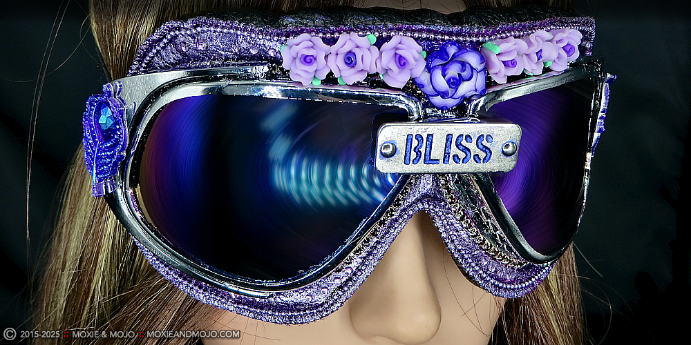 Moxie & Mojo  :: Bliss in Bloom