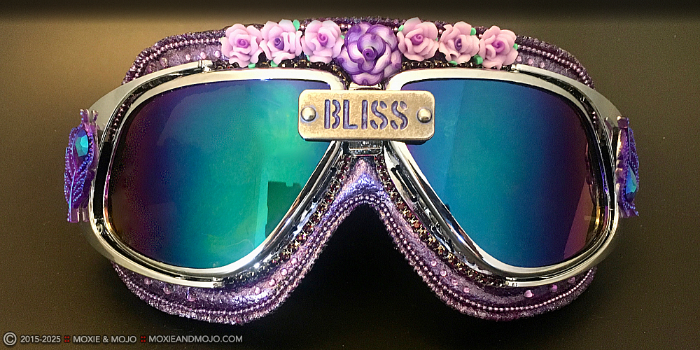 Moxie & Mojo  :: Bliss in Bloom