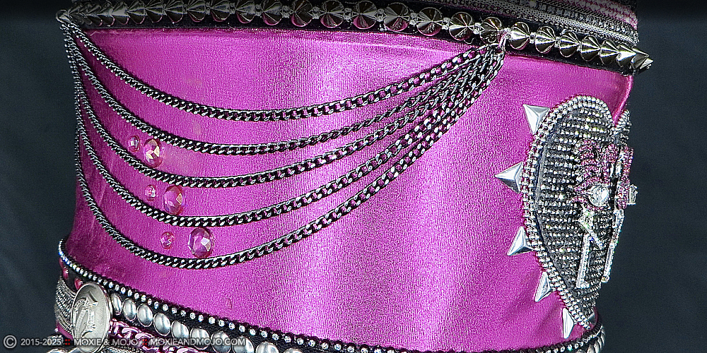 Moxie & Mojo  :: The Flambassador :: 4 Lauren