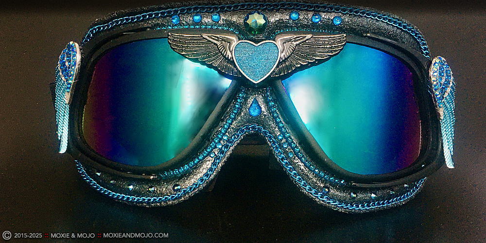 Moxie & Mojo  :: Dark Blue Someone