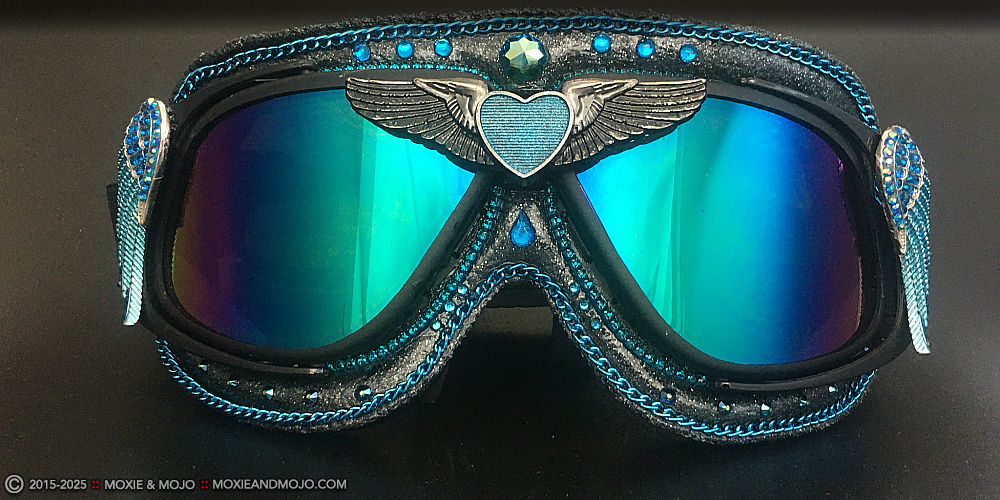 Moxie & Mojo  :: Dark Blue Someone