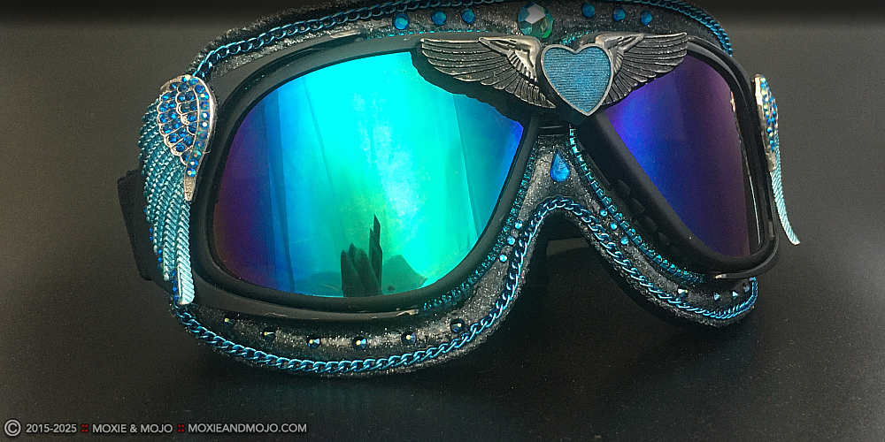 Moxie & Mojo  :: Dark Blue Someone
