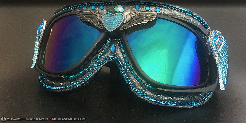 Moxie & Mojo  :: Dark Blue Someone