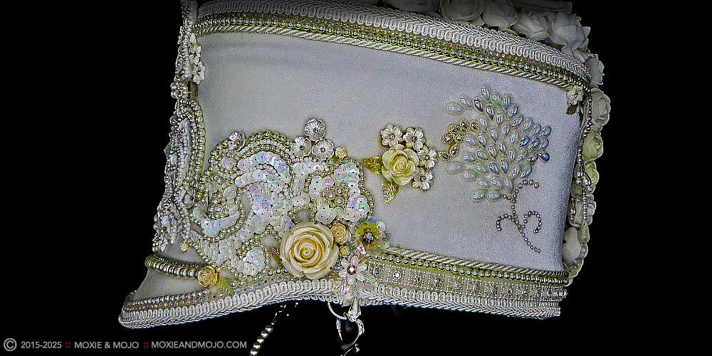 Moxie & Mojo  :: Bouquet of Roses & Veil
