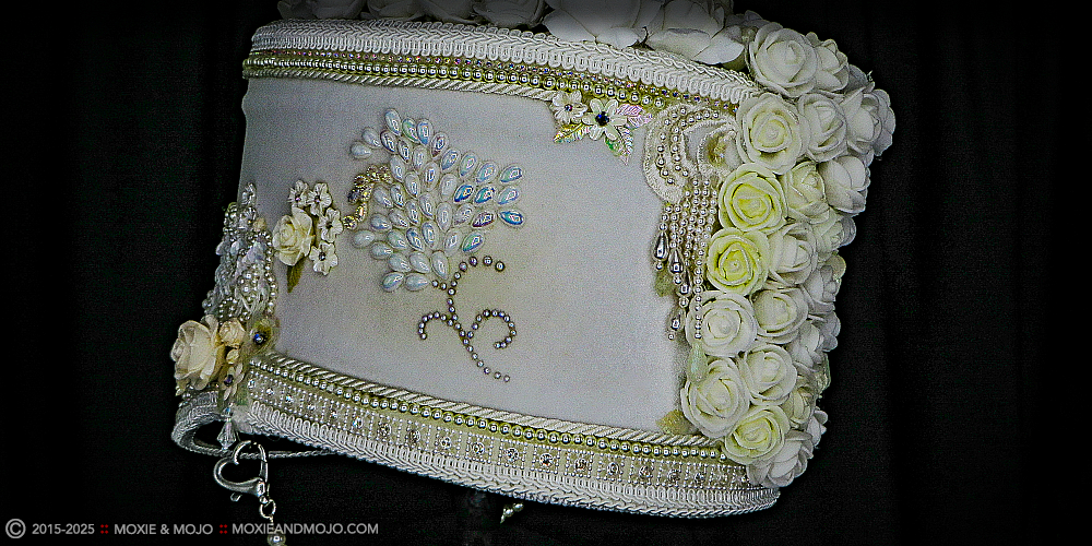 Moxie & Mojo  :: Bouquet of Roses & Veil