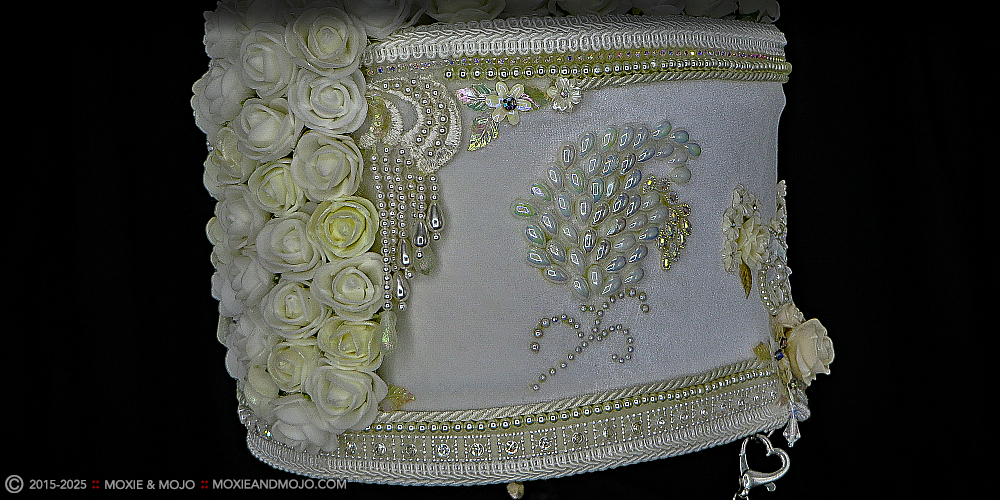 Moxie & Mojo  :: Bouquet of Roses & Veil