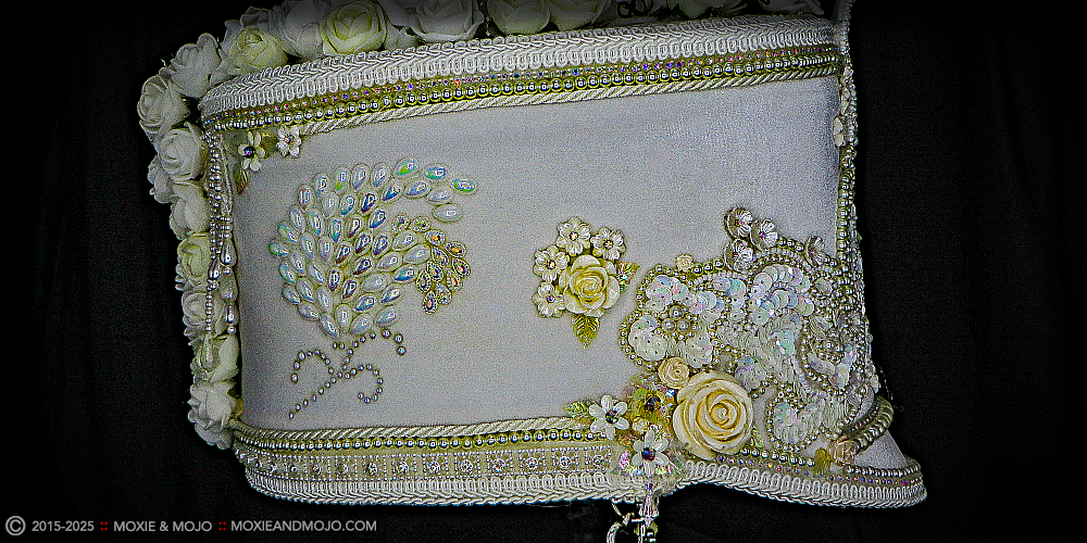 Moxie & Mojo  :: Bouquet of Roses & Veil