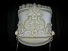 Moxie and Mojo Bouquet of Roses & Veil Hats
