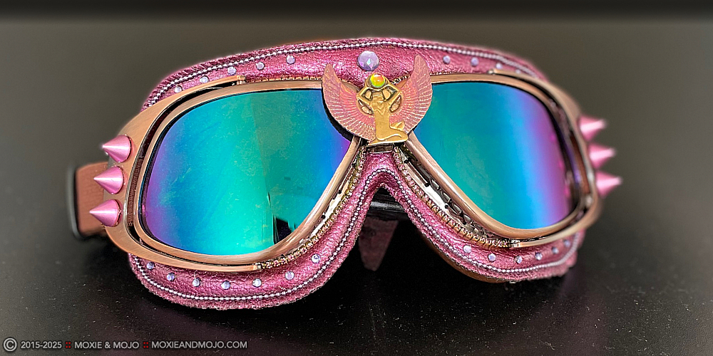 Moxie & Mojo  :: Goddess of Colors