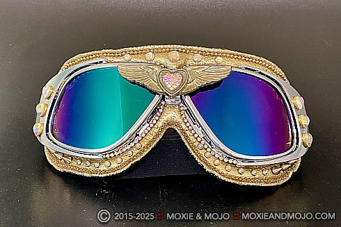 Moxie and Mojo Wings of Gold Goggles