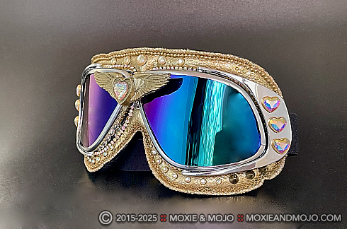 Moxie and Mojo Wings of Gold Goggles