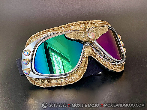Moxie and Mojo Wings of Gold Goggles