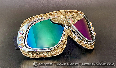 Moxie and Mojo Wings of Gold Goggles