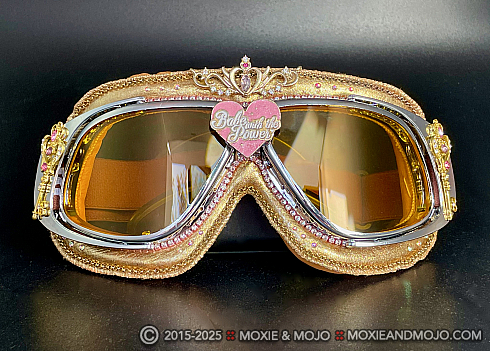 Moxie and Mojo Babe with the Power Goggles