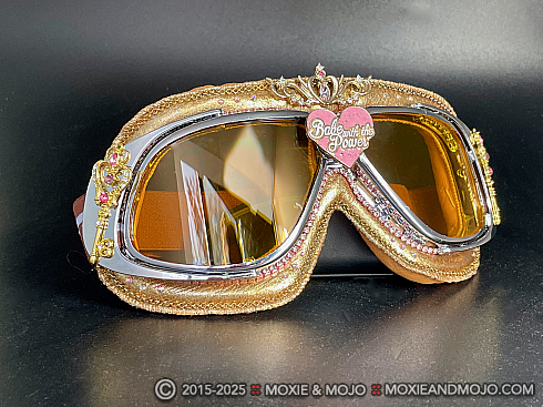 Moxie and Mojo Babe with the Power Goggles