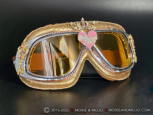 Moxie and Mojo Babe with the Power Goggles