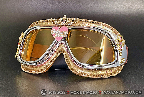 Moxie and Mojo Babe with the Power Goggles