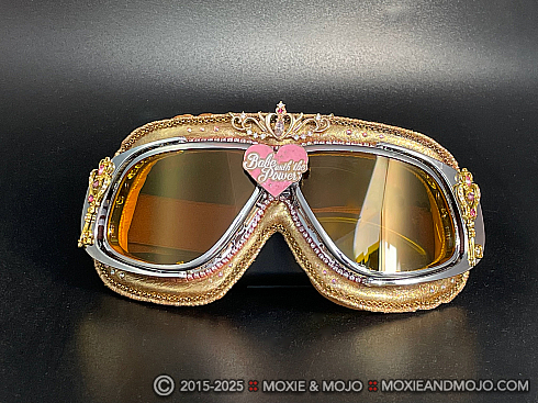 Moxie and Mojo Babe with the Power Goggles