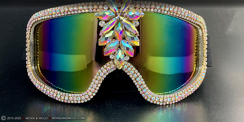 Moxie & Mojo  :: Rainbow Goldie Lux