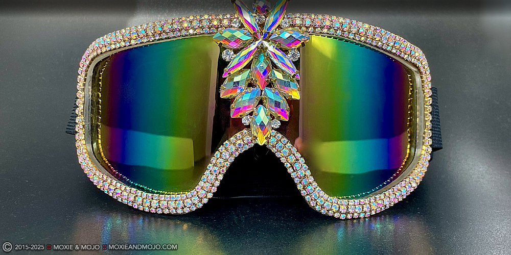 Moxie & Mojo  :: Rainbow Goldie Lux