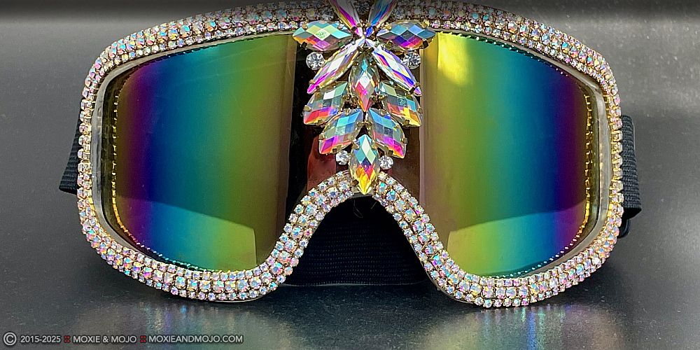 Moxie & Mojo  :: Rainbow Goldie Lux