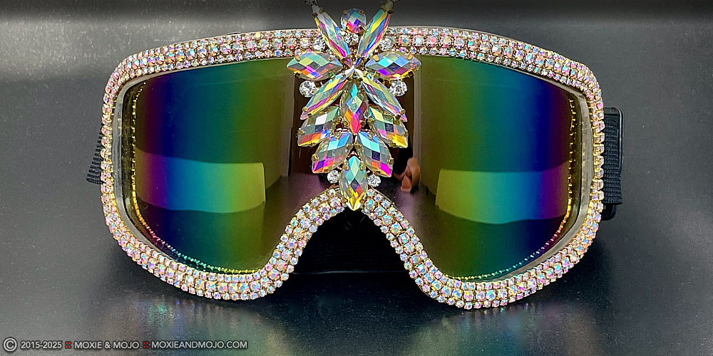 Moxie & Mojo  :: Rainbow Goldie Lux