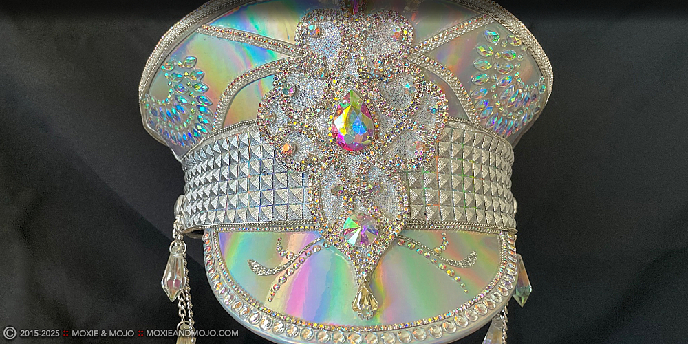 Moxie & Mojo  :: Crystal Couture